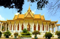 Trần Bảo Ngọc. Kiến trúc chùa Khmer – Biểu tượng nghệ thuật và tâm thức Phật giáo