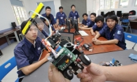 Nguyễn Cúc. Các cơ sở giáo dục đào tạo ở Việt Nam trước thách thức của cuộc Cách mạng công nghiệp 4.0
